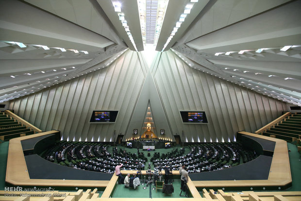 رقابت ۱۲۲ بوشهری برای ۴ کرسی مجلس دوازدهم