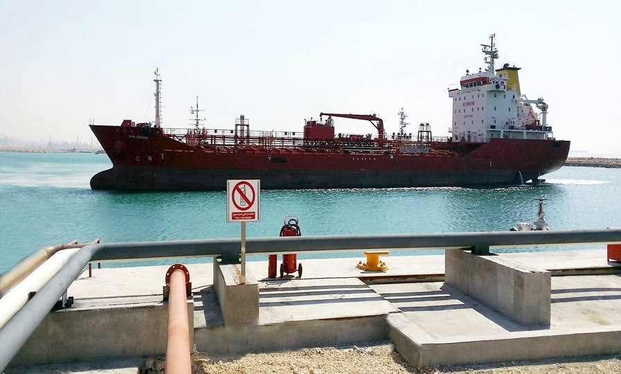 قطب جدیدصادرات فراورده های نفتی در سومین بندر کشور+تصویر