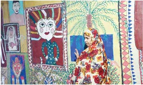 مادر بوشهری که بدون آموزش نقاشی می‌کشد