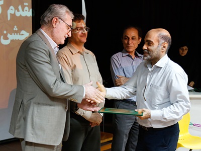 کارکنان و مدیران نمونه دانشگاه علوم پزشکی بوشهر معرفی شدند