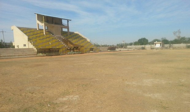 نابودی تنها چمن طبیعی فوتبال آب‌پخش+عکس