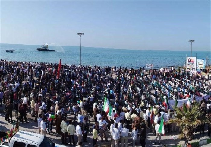طنین اقتدار انقلاب در کرانه خلیج فارس