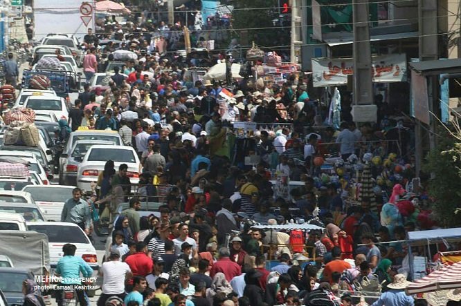 استان بوشهر در نوروز ۵ برابر جمعیت خود گردشگر جذب کرد/رشد ۱۰۰ درصدی فروش صنایع دستی