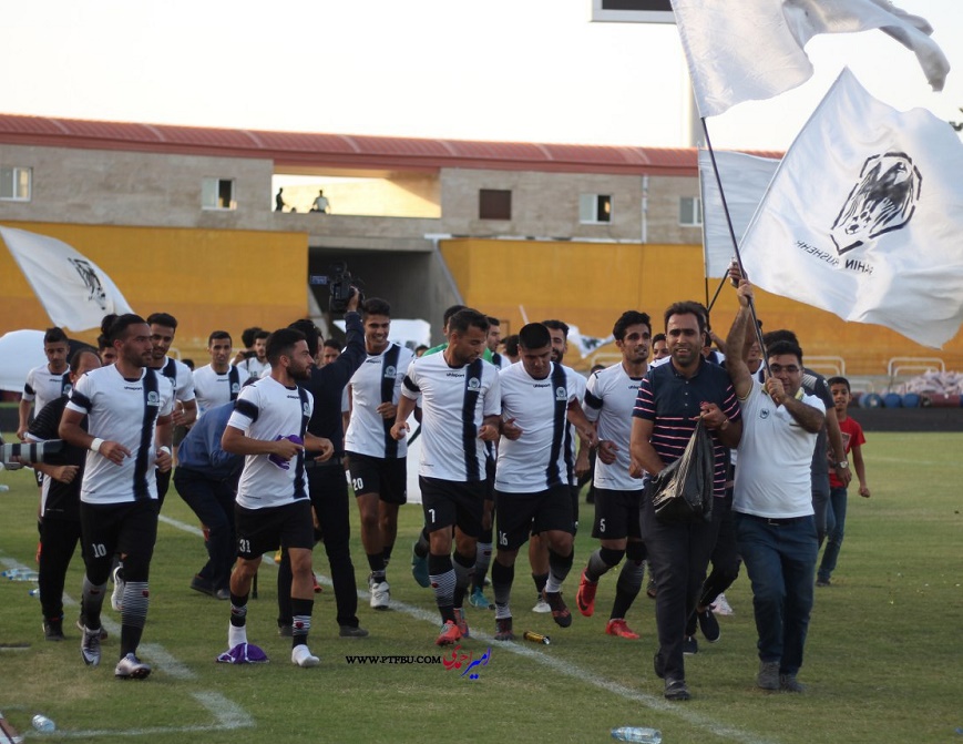 شاهین شهرداری با جشن و خداحافظی قائدپوری لیگ را به پایان برد+عکس