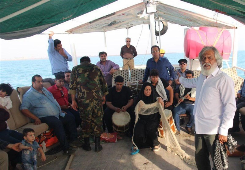 نمایش حماسه دریادلان در آب‌های خلیج فارس‌+تصاویر