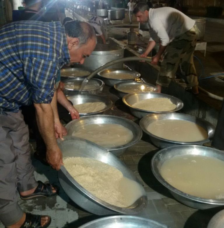 پخت غذا ۱۳ هزار پرس غذا مناسبت عید غدیر در بوشهر