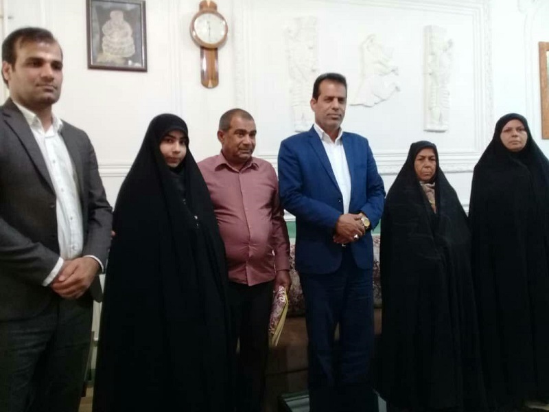 حافظ کل قرآن در دشتی تجلیل شد