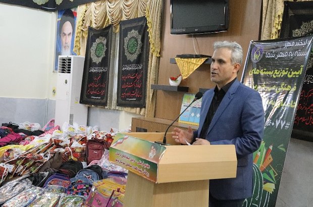 امسال هیچ دانش‌آموز نیازمندی بدون لوازم تحصیل به مدرسه نمی‌رود