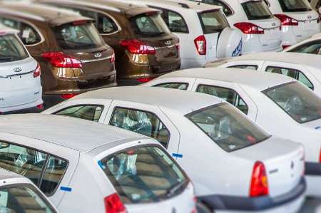 خودروسازان با متوقف کردن عرضه، نبض بازار را در دست گرفته اند