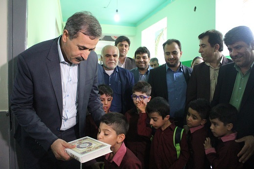 ورود نوآموزان بوشهری به مدارس+عکس