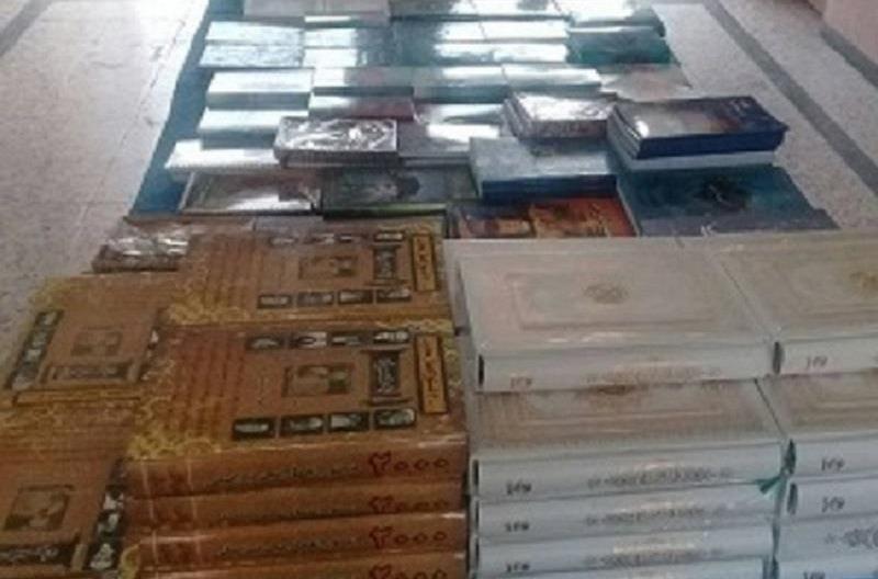اهداء هزار و ٩٠جلد کتاب به باشگاه کتاب خوانی دشتی