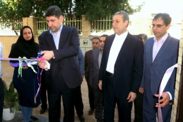 رسانهها با اطلاعرسانی مناسب ازحجم تبلیغات منفی علیه نظام بکاهند