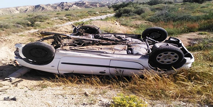 ۱۰ مصدوم بر اثر واژگونی دو خودرو در جاده ساحلی دیر