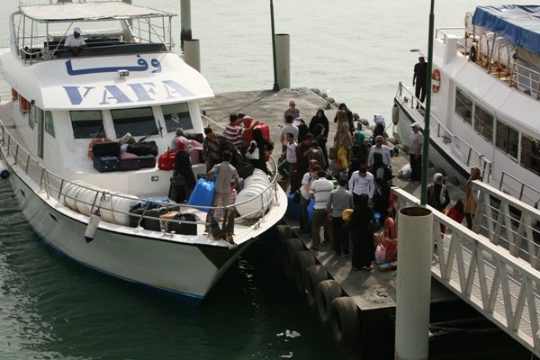 اهالی جزیره خارگ خواستار کاهش هزینه‌های تردد دریایی