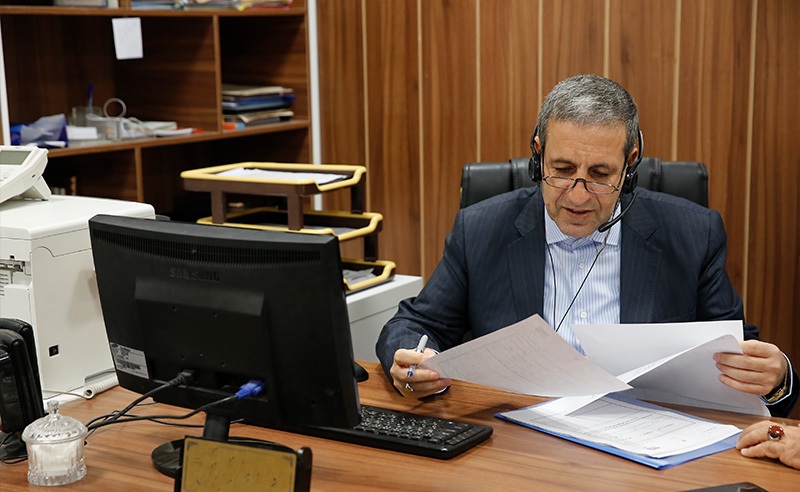 گفتگوی تلفنی استاندار بوشهربا شهروندان