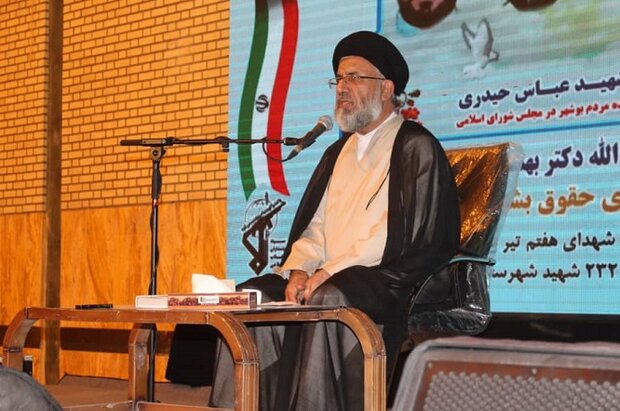 معاون تولیت آستان حضرت معصومه:مشکلات کنونی جامعه به خاطر نداشتن روحیه جهادی برخی مسئولان است