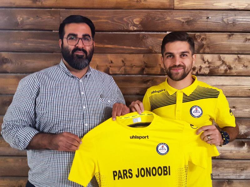 مدافع سابق پرسپولیس به پارس جنوبی جم پیوست+عکس