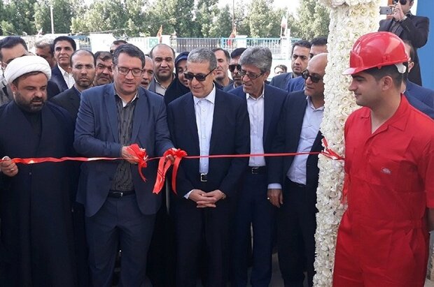 افتتاح و عملیات اجرایی ۴ طرح تولیدی در استان با حضور وزیر