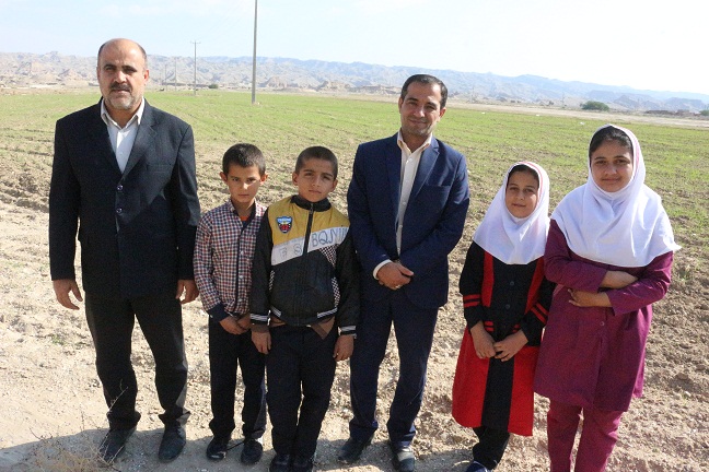 فعالیت دبستان روستای مل سوخته با ۴ دانش آموز+عکس