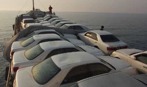 کشف خودرو‌های خارجی در آب‌های بوشهر