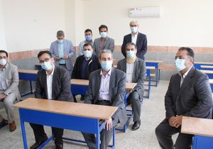 مسئولان استان بوشهر پشت نیکمت مدرسه+عکس