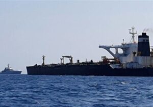 توقیف کشتی حامل سوخت قاچاق توسط سپاه بوشهر