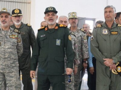 بازدید جانشین ستاد کل نیروهای مسلح از پایگاه هوایی بوشهر