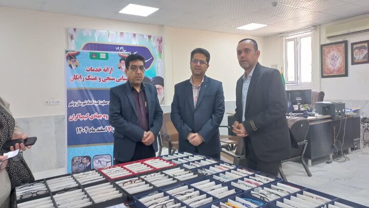 ارائه خدمات چشم پزشکی و عینک رایگان برای ۳۰۰۰ نفر در بوشهر