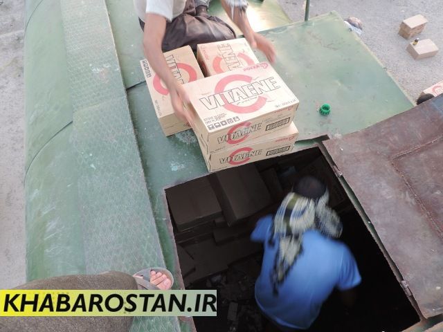 کشف نوشیدنی قاچاق در تانکر سوخت در دیلم+عکس