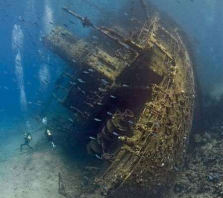 برخورد قانونی دادستانی بوشهر با متخلفان کشتی رافائل