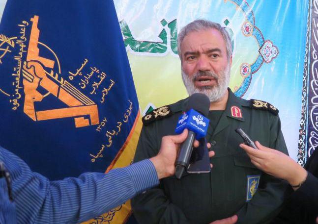 واکنش فرمانده نیروی دریایی سپاه نسبت به تحرکات آمریکایی ها در خلیج فارس