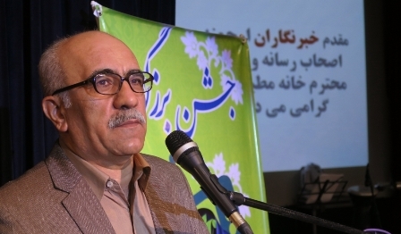 مطبوعات استان بوشهر تقلید کننده مطبوعات مرکز نشین نباشند