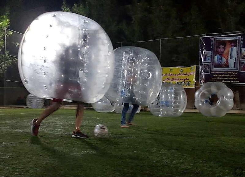 محله تنگک بوشهر میزبان مسابقات فوتبال حبابی در هفته جاری