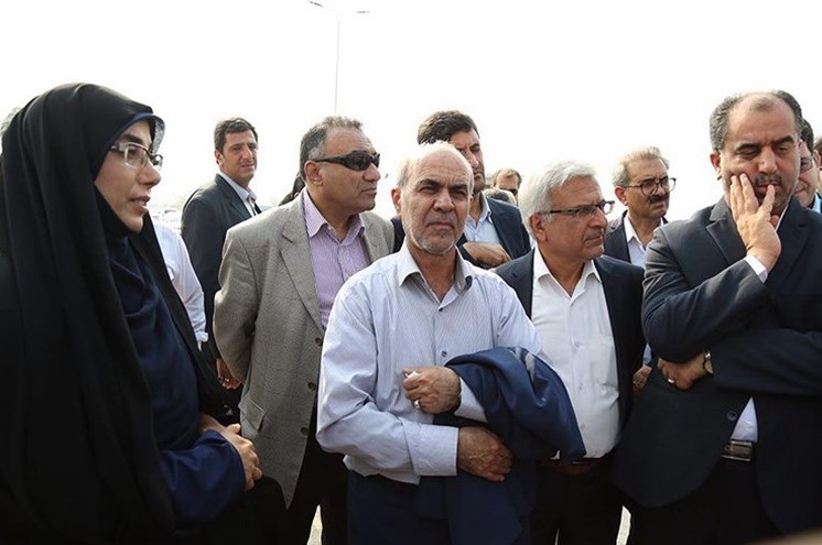 برداشت‌های بی‌رویه صنعت نفت از سفرهای زیرزمینی سبب ‌نابودی کشاورزی جم شد