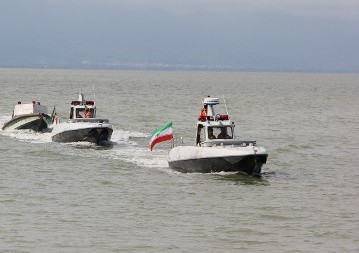 سه فروندشناور یگان حفاظت منابع آبزیان در بوشهر به آب انداخته شد