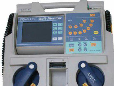 اورژانس ۱۱۵ تنگستان به امکانات پیشرفته درمان  مجهز شده است