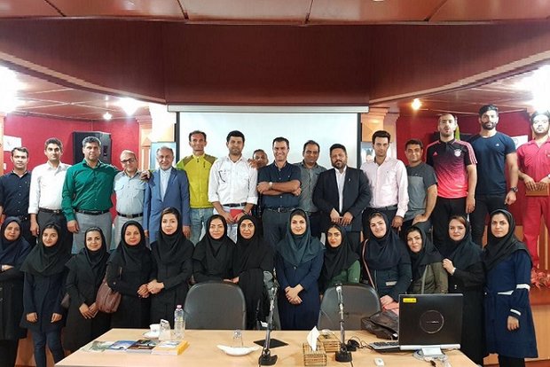 دوره آموزشی پزشکی کوهستان در خارگ برگزار شد