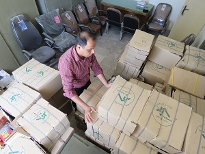 اهدای سه هزار کتاب توسط گیتی مهر به باشگاه های کتاب خوانی دشتی