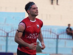 بازیکن ایرانجوان:اینجا در یک اتاق کوچک زندگی میکنیم،چگونه باید انتظارات را براورده کنیم؟