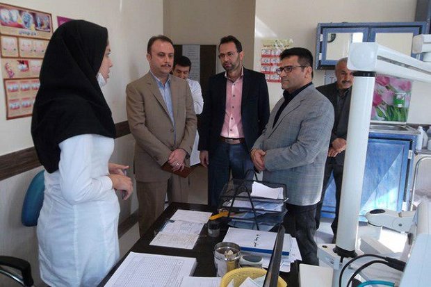 دکتر کشمیری: دانش‌آموزان و مادران اولویت‌های طرح سلامت دهان و دندان هستند