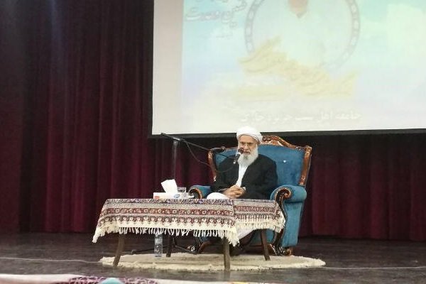 نایب رئیس شورای عالی مجمع تقریب:اسلام واقعی از هر منفعتی مقدم‌تر است