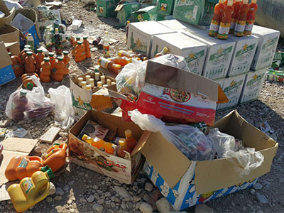 بیش از ۵ و نیم تن آبمیوه صنعتی تاریخ‌مصرف گذشته در دشتستان معدوم شد