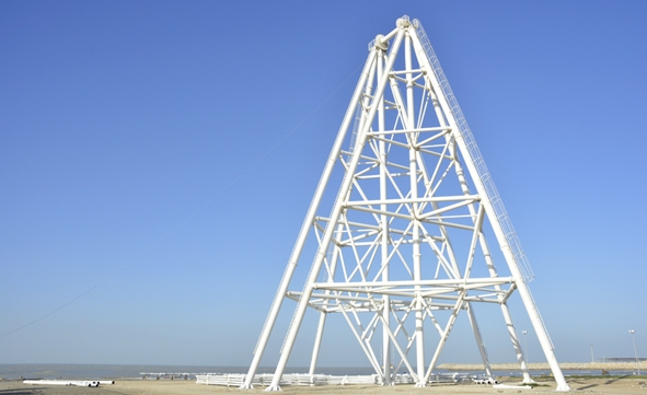 نیمه اول سال آینده چرخ و فلک بوشهر به بهره برداری می رسد