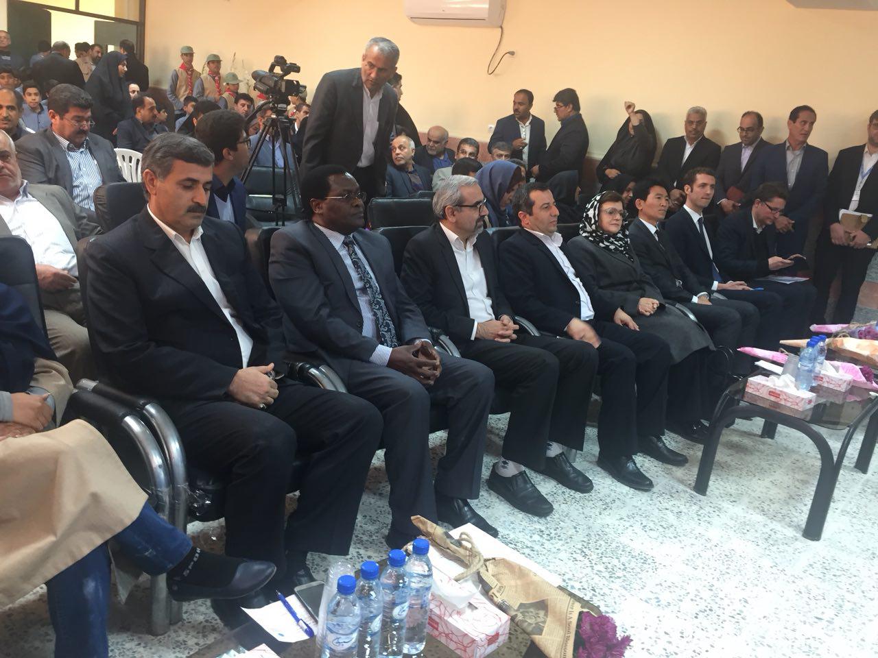 دبیرستان شهید بشکوه ویژه اتباع بیگانه در بوشهر  افتتاح شد+عکس