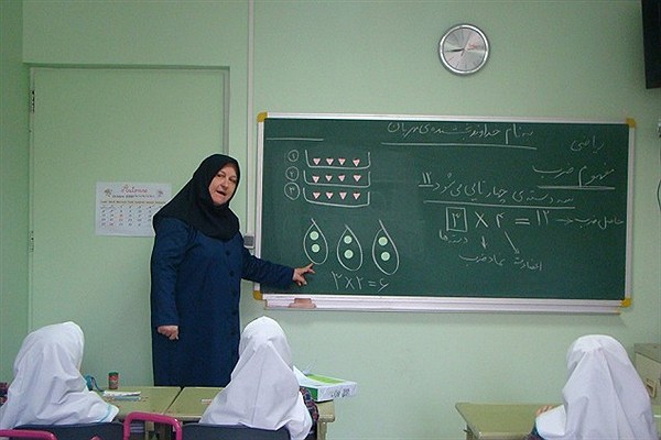 استفاده از معلمان بازنشسته در مدارس بوشهر