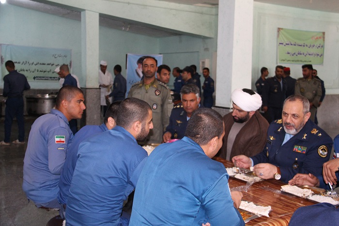 امیر سرتیپ نصیرزاده از پایگاه شهید یاسینی بوشهر بازدید کرد+عکس