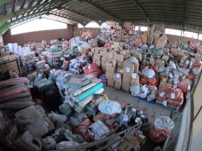 توزیع کالای های اموال تملیکی بوشهر بین نیازمندان و ادارات