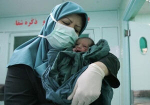 وقتی ماماهای بوشهری با بیمه سلامت قهر می کنند