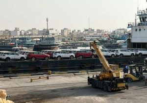 واکنش گمرک بوشهر به تخلیه خودروهای کارکرده خارجی