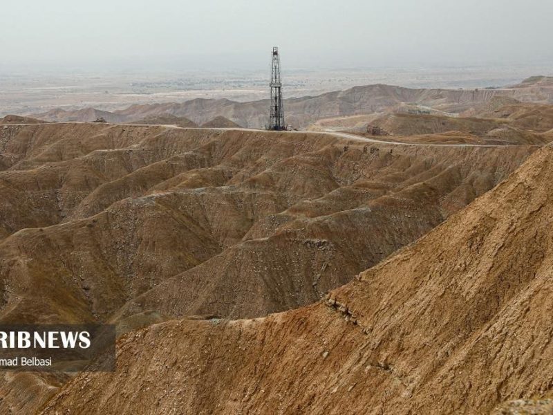 میدان نفتی در دل کوه های بوشهر